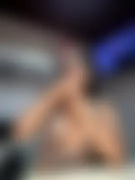 Sofia_Collins-'s Webcam Show