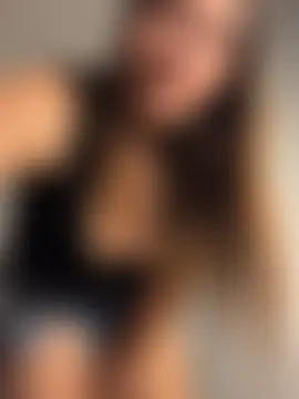 RosaliaVicky's Webcam Show