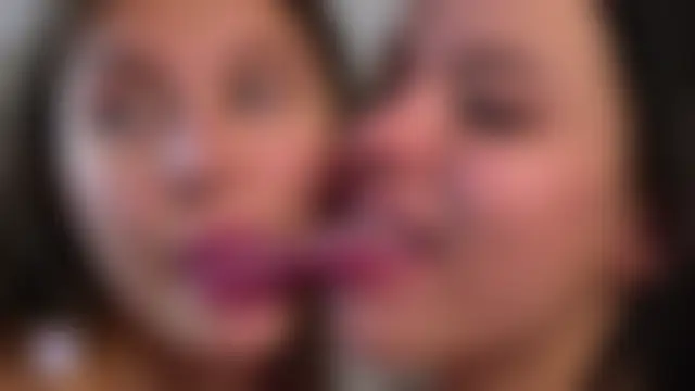 vivid_girls_vg's Webcam Show