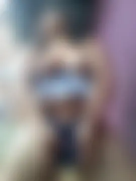 hot-mom22's Webcam Show