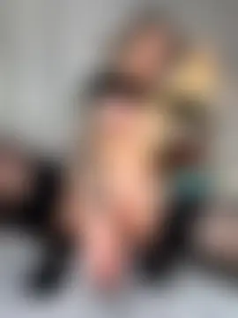 mc-Olivia's Live Sex Cam Show