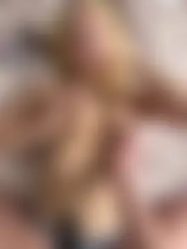 elloriah's Webcam Show