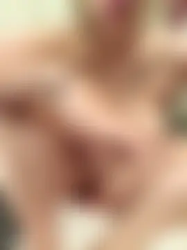 Faidraishere's Live Sex Cam Show