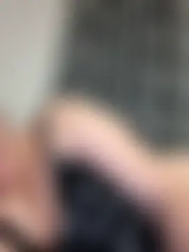 Ariana381's Live Sex Cam Show