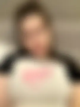 HornyGirlH's Live Sex Cam Show