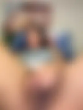 SQUIRTINGQUEEN11's Webcam Show