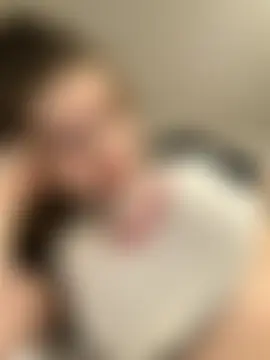 HornyGirlH's Live Sex Cam Show