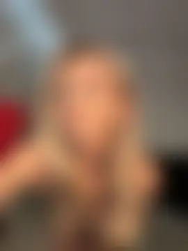 Emeli_Blur's Live Sex Cam Show