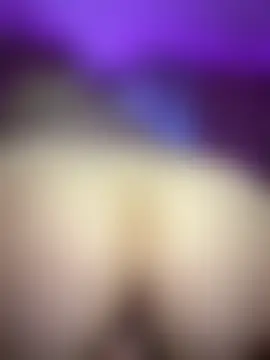 HugeBoobsAlice's Webcam Show