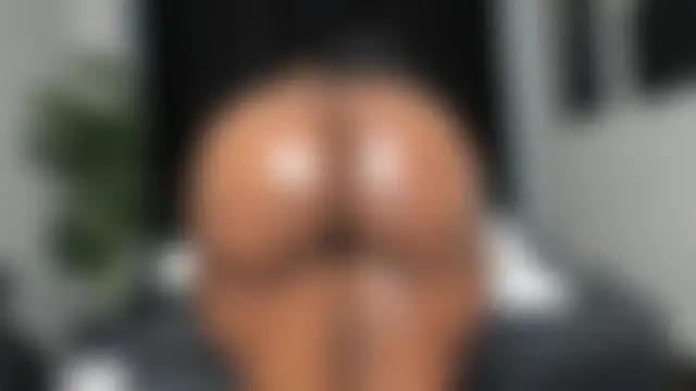 naughty_bigass' Webcam Show