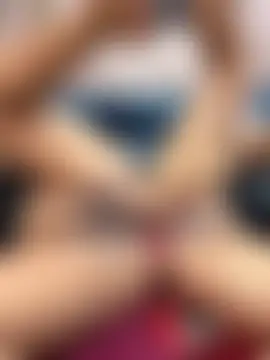 Suyin_squirt22's Webcam Show