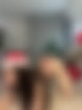 CurlyLara's Live Sex Cam Show