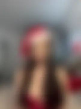 CurlyLara's Live Sex Cam Show