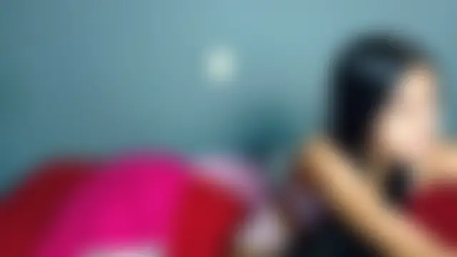 strawberrymia68's Webcam Show