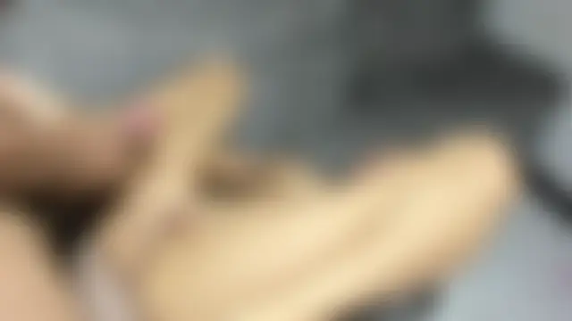 hotlittleones18's Webcam Show