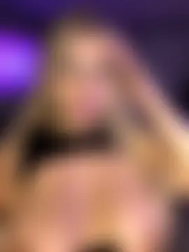 MiaWhitePink_'s Webcam Show