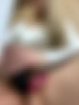 Lina_Away's Live Sex Cam Show