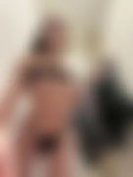 nicole111's Live Sex Cam Show