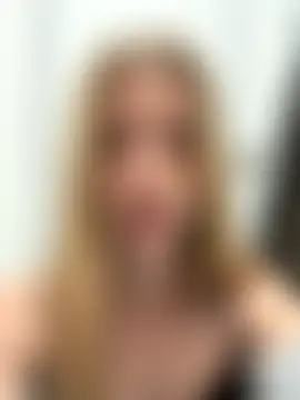 kira_mia's Live Sex Cam Show