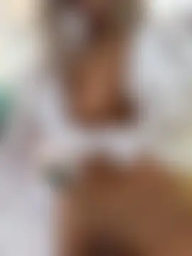 MystiqueXXX's Webcam Show