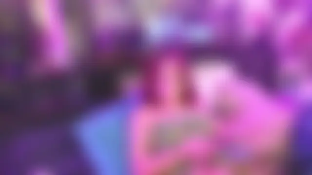 18BaddieNextDoor's Webcam Show