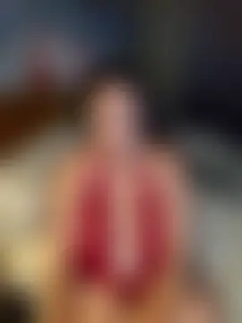 MissQueenBeex's Live Sex Cam Show