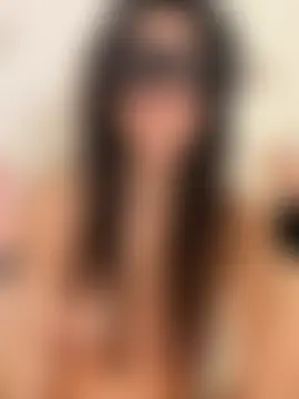 EmySkinny85's Live Sex Cam Show