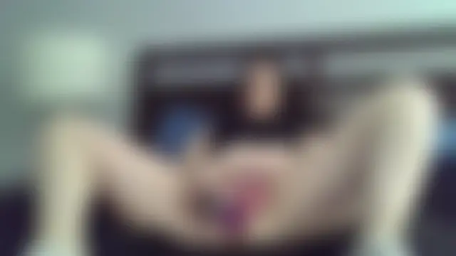 tasty_titties' Webcam Show