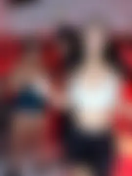 royalgirls_x's Webcam Show