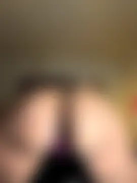 Realwetpussy's Live Sex Cam Show