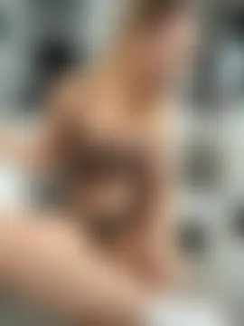 Nura_n_Sarah's Live Sex Cam Show