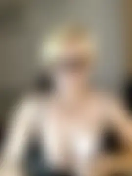 Pumabionda's Live Sex Cam Show