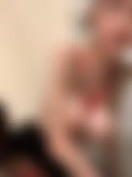 ericiii's Live Sex Cam Show