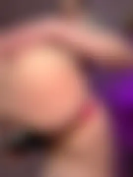 HugeBoobsAlice's Webcam Show