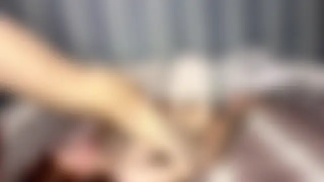 EmiliaCouple's Webcam Show