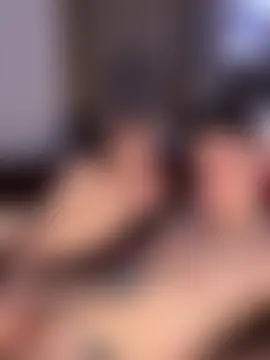 TwinksNextDoor's Webcam Show