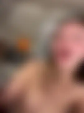 elloriah's Webcam Show