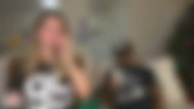 boomboomr00m's Webcam Show