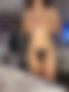 maisie_goldxx's Webcam Show