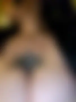 BustyVampyre's Webcam Show