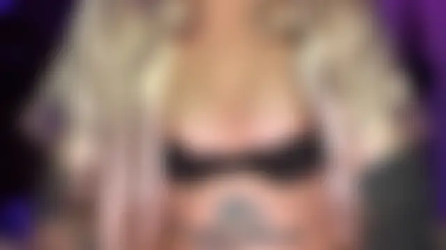 MissGoldenCartier's Webcam Show