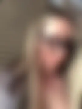 Mona_Plus' Webcam Show