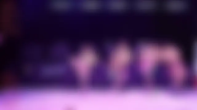 OUBA-002's Webcam Show