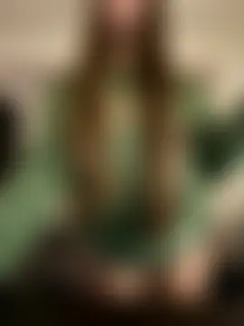 aly_golden_'s Webcam Show