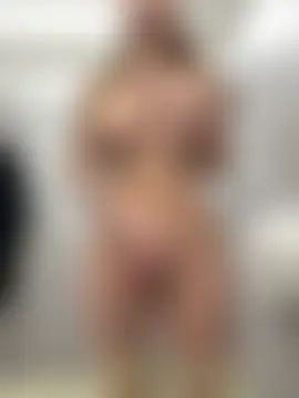 Aiko_Yumi's Webcam Show