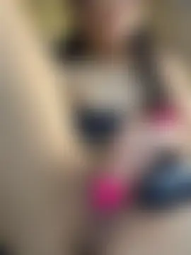 Yiyi-707's Webcam Show