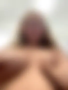 Aiko_Yumi's Webcam Show