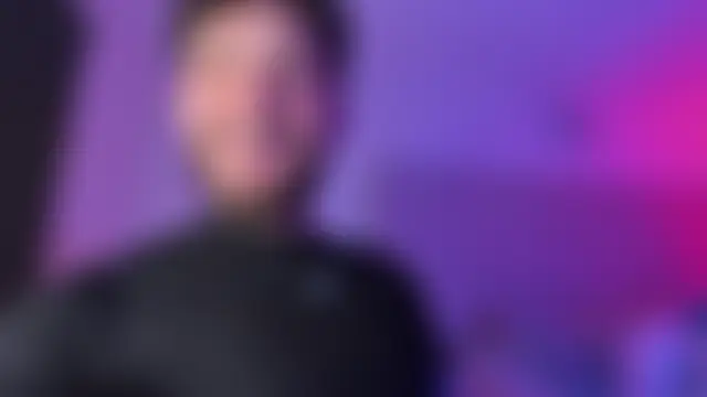 AbbyAndChris2's Live Sex Cam Show