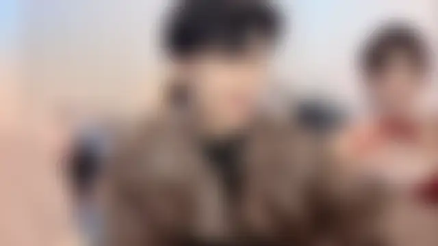 zhouzhou_YC's Webcam Show