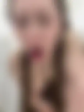 FroggyAnna's Live Sex Cam Show